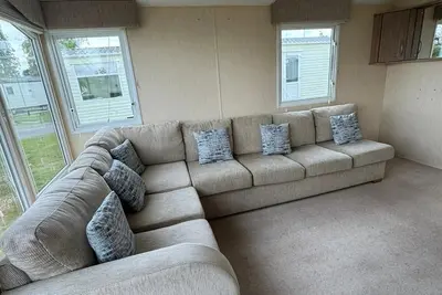 Image de Lovely caravan at Steeple Bay, Essex ref 36056a