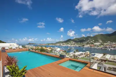 Image de C316 - Vue sur le lagon avec balcon