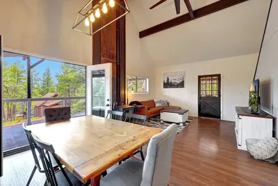 Image de Munds Bella Vita luxury cabin nestled in pines near Flagstaff, Az