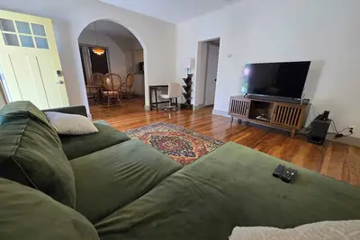 Image de Charming 2-bedroom bungalow with fast WiFi and near Bishop Arts