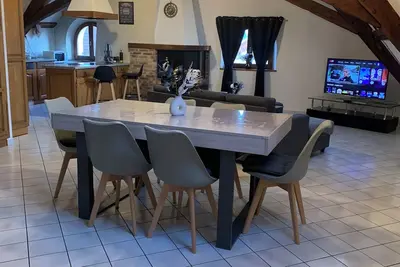Image de Grand appartement tout équipé\n3 chambres 3 grand lits 2 salles de bain