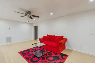 Image de Quiet mountainside apartment with great views, central air and private W/D