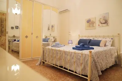 Image de Spacious family home (children 0/2 years stay free) dogs allowed