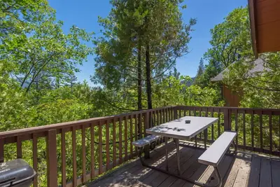 Image de 2 Scenic Lakeside Retreat Near Yosemite, Perfect for Hikes & Lake Adventures