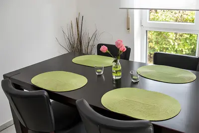 Appartement \"Bernhardt\" avec terrasse partagée, jardin partagé et Wi-Fi