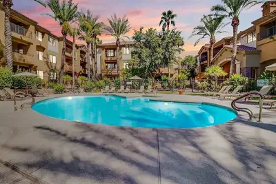 ‼️Desert Dreams‼️ 2br with Pool and Chill Vibes