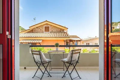 Image de Confortable appartement pour 4 personnes avec climatisation, Tv et balcon