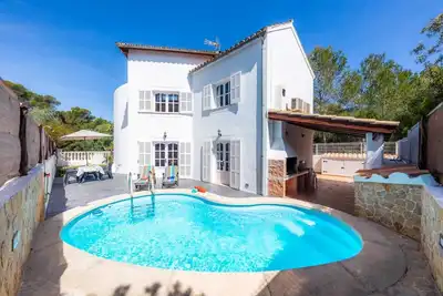 Image de Detached villa, swimming pool, barbecue, beach Etv3852/7067Family atmosphere, relaxation