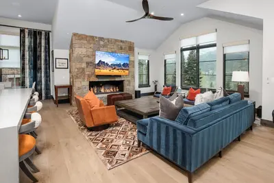 Image de Vail Chalet | Luxury 4br Home in Vail Cascade