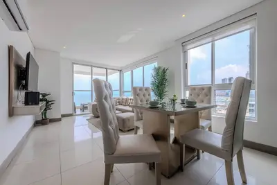 Image de 1201 Palmetto Beach - 3-bedroom apartment with WiFi, Ac