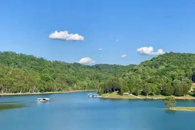 Image de Newly renovated 3 br 2 bath condo on beautiful Norris Lake!