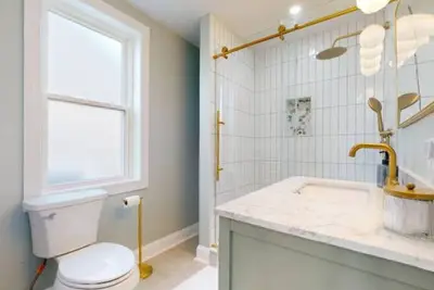 Image de 9bd/4bath Oasis on Weymouth