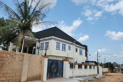 Image de 2025 Built 3br Gated Suite in Etete G. R. A, Benin City | Safe, Stylish & Spacious