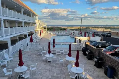 Image de Beachfront Three Bedroom, Two Bathroom Condo in Wildwood Crest - Huge pool area!