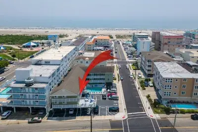 Image de 2 Bedroom, 1 bath Wildwood Crest Condo- short block to beach with pool