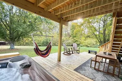 Image de Converted Barn with Hot Tub and Escape Room