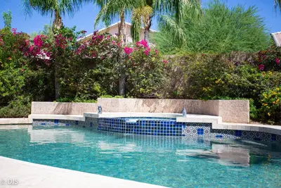 Image de New! Luxury Designer's Dream-Home