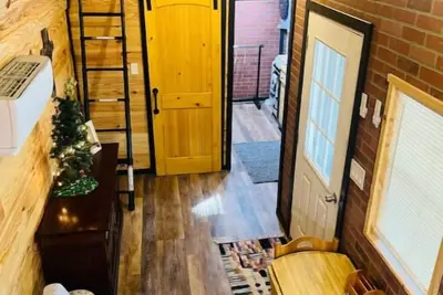 Image de Lovely Little Cabin in the Woods