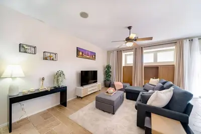 Image de Malibu Sands Retreat | Stay Near Vegas Strip!