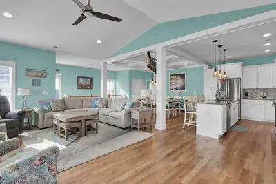 Image de Splash, Relax, Repeat! Big Beach House - Pool, Hot Tub, Elevator & Ocean Views