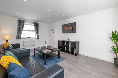 Image de 4br New Build - Near Ferry Port - Great for Groups