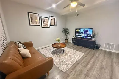 Image de Charming Apartment Near Downtown Dallas | 1 Br, 1bt, sleeps upto 5