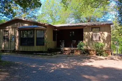 Image de Charming 3-bedroom house, WiFi, Ac, in tranquil beautiful Russellville near Lake
