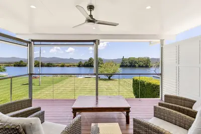 Image de Reflections on the Tweed - Waterfront Pet Friendly Home with Boat Pontoon! Min. 3n - Linen Provided