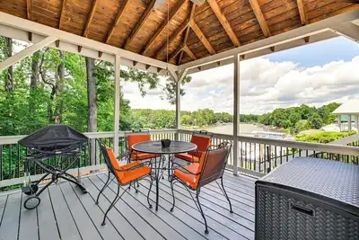 Image de Lake Norman Cabin w/ Pool Access & Deck