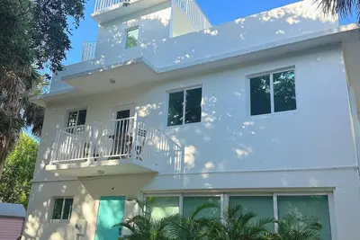 Image de Summerplace Beach House 3 bed + Office house with Private Beach Access, WiFi, Ac