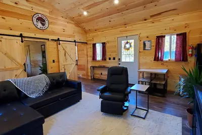 Image de Longcrow Inn, the cozy cabin in the woods Pet Friendly