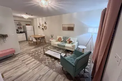 Image de Boho-Inspired Retreat • Close to Downtown & Ybor
