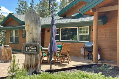 4 Bed, Waterfront, Jacuzzi, Near Mt Batchelor, Sun-River, Bend, Chef's Kitchen