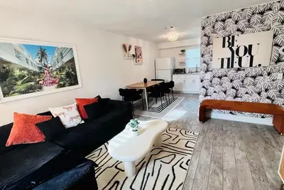 Image de Miami Art Deco Vibes • Stay Near Downtown