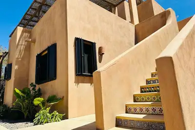Image de 3br Walk to San Pedrito Surf—Quiet & Central