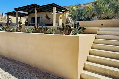 Image de Hilltop Oasis w/ Ocean Views & Private Casita