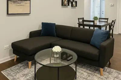 Image de Cozy 2br Apartment w/ Washer & Dryer