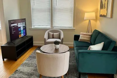 Image de Stylish and Roomy 2br in Chicago