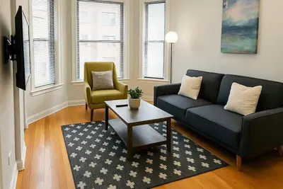 Image de 2br on N Halsted St: Lakeview Living