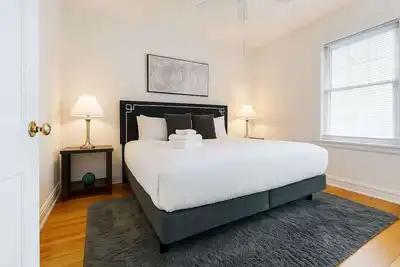 Image de Roomy 3br Apartment near Beach