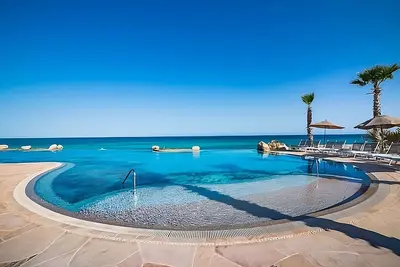 Image de 2bd/3ba Ocean Views for days! 5 Star Resort W/Longest Lazy River In Mexico! !