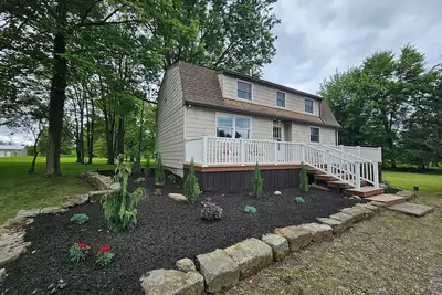 Image de Hemlock Hideaway– Quiet Getaway by Pymatuning Lake with Wi-Fi, and Ac