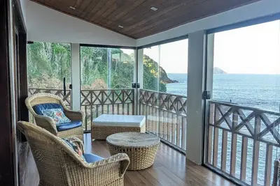 Image de Ocean view, beachfront, pet-friendly oasis in gated community