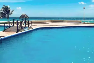 Image de Oceanfront : Private Terrace + Swimming Pool