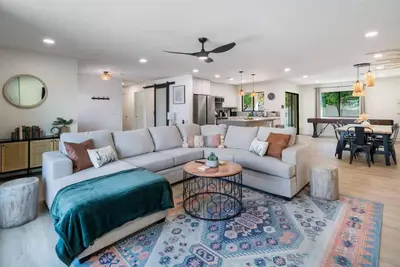 Image de Upscale Old Town Getaway: 5 Bedroom, Pool, Mini Golf & Lounge