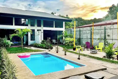 Image de 2 full lofts, private pool, garden, and Bbq. 3min from Playa Hermosa