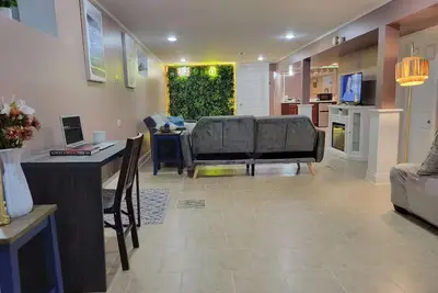 Image de In Chicago, Near Beverly & Evergreen Park Home