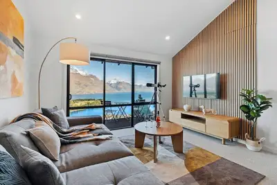 Image de The Lookout – Alpine Lake Views