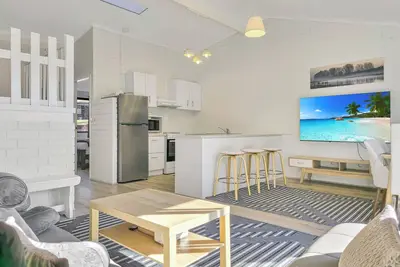 Image de *Central 3br Apt | Ski Storage | Smart TVs | WiFi | Air-Con