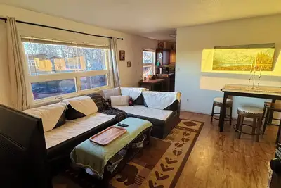 Charming 3 bedroom home in West Side